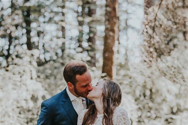Couple share a kiss