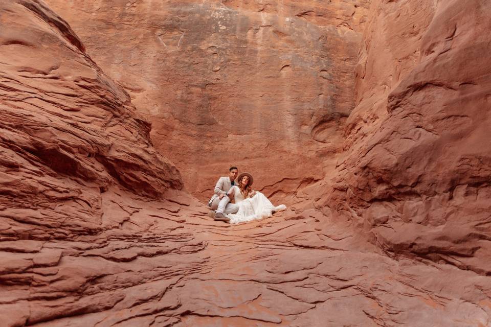 The newlyweds - Love and Logic Photo