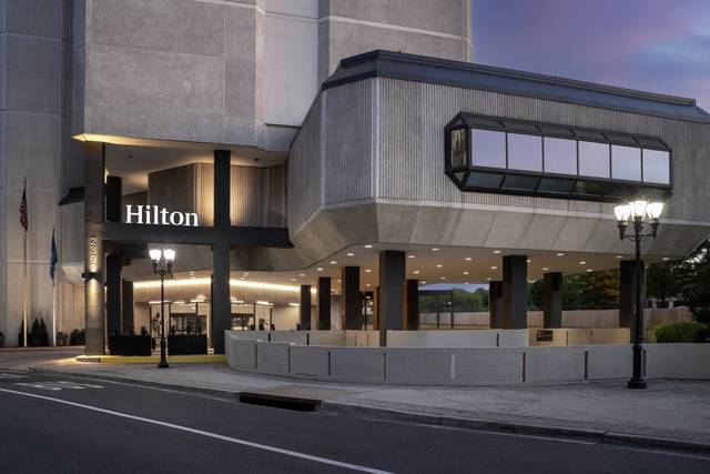 HILTON ARLINGTON NATIONAL LANDING