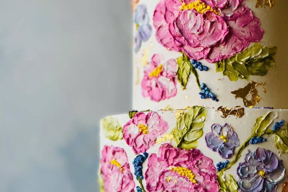Painted icing flowers
