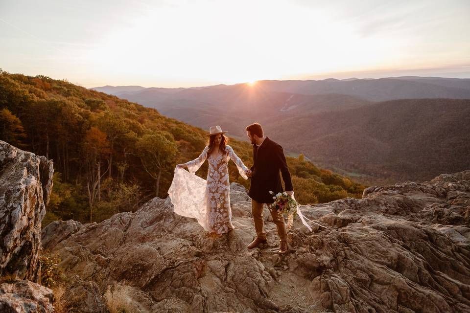 Raven's Roost sunset elopement
