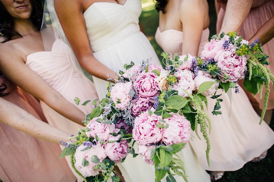 Matching bouquets