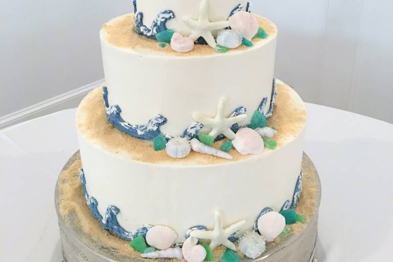 Classic textured wedding cake