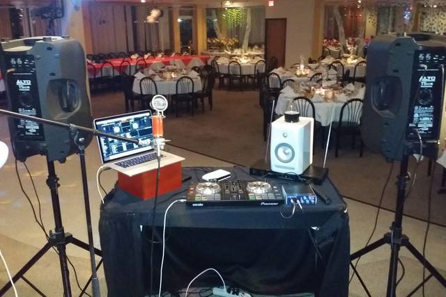 Dj equipment
