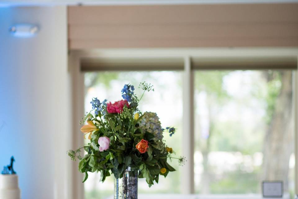 Table set-up with centerpiece