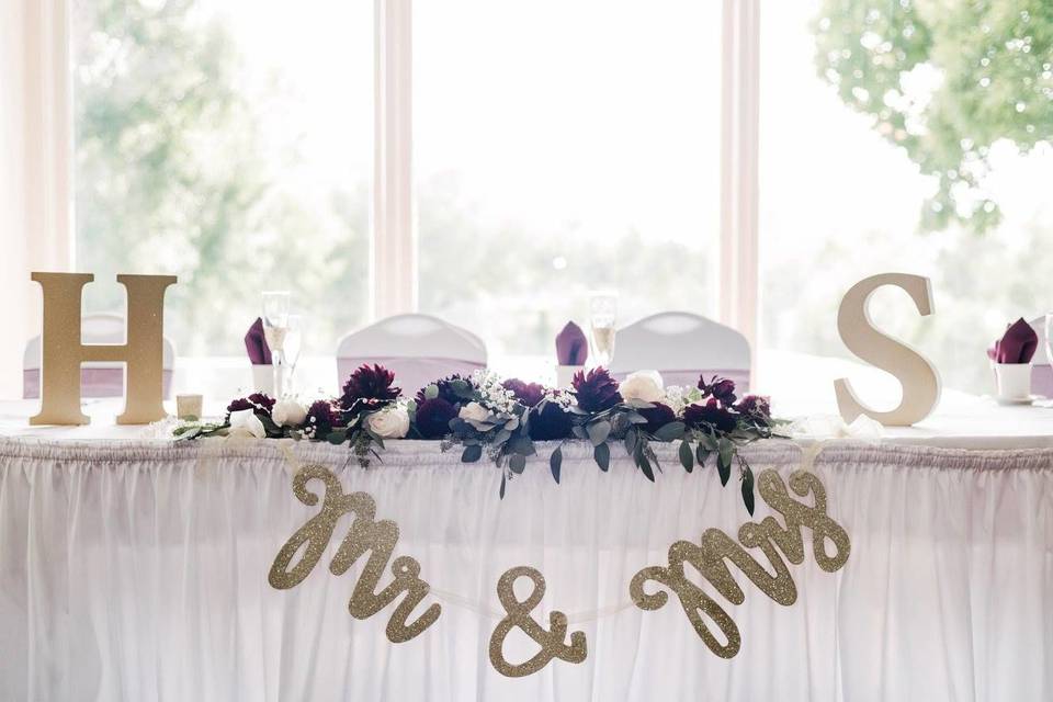 Sweetheart table