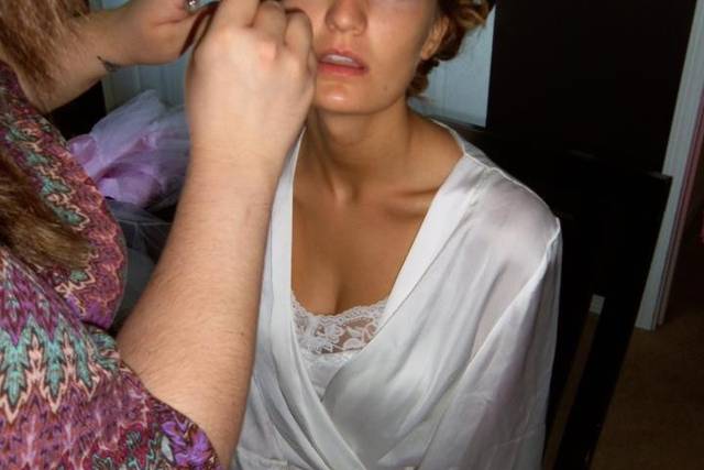 Blondet Beauty Hair and Makeup Artistry