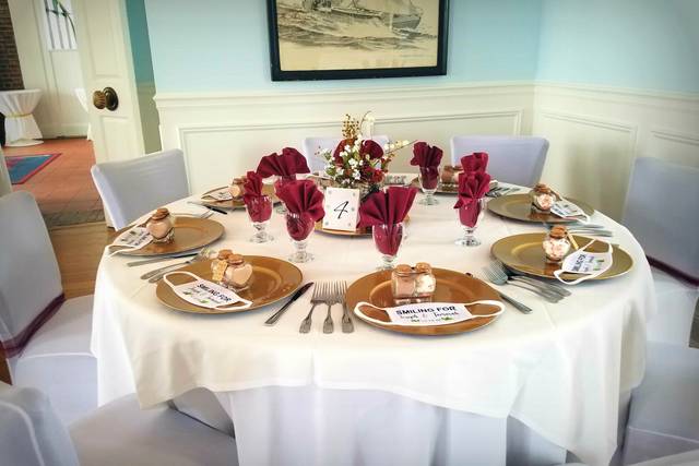 Wedding table setting