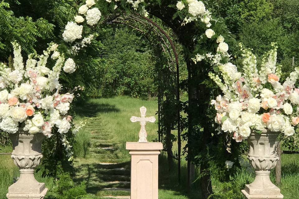 Wedding arch