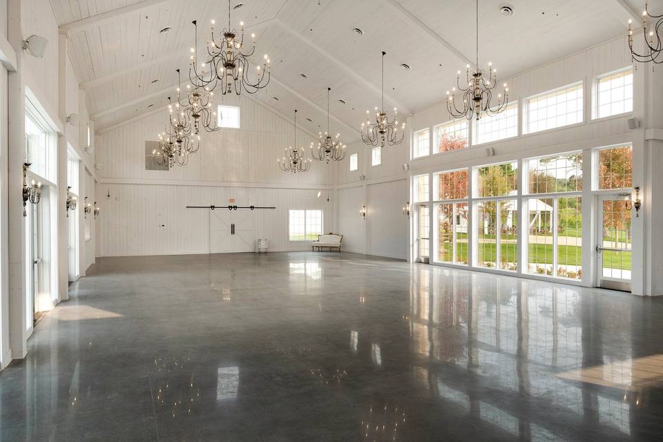 White Willow Barn - Patio