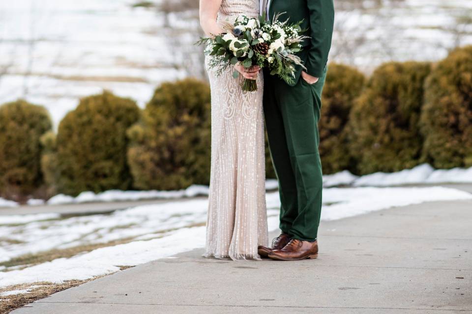 Intimate winter wedding