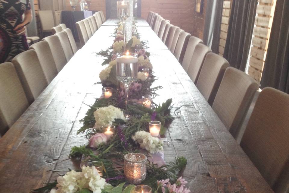 Guest table for small wedding
