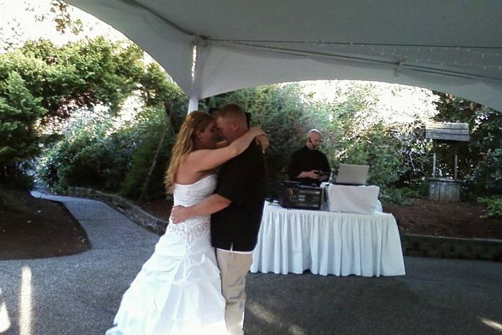 A wonderful couple's first dance.