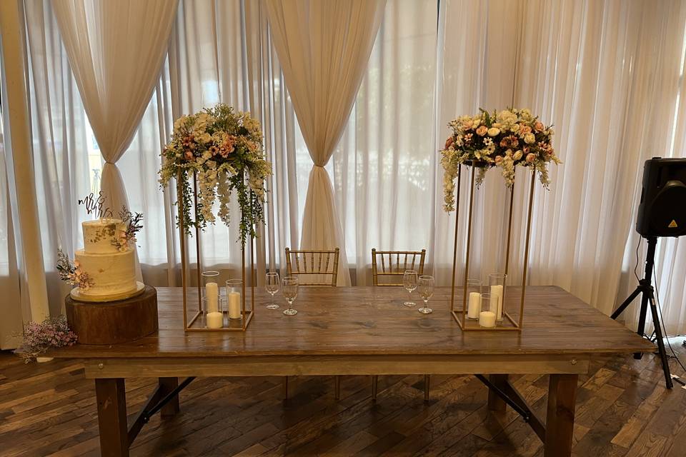 Sweetheart Table