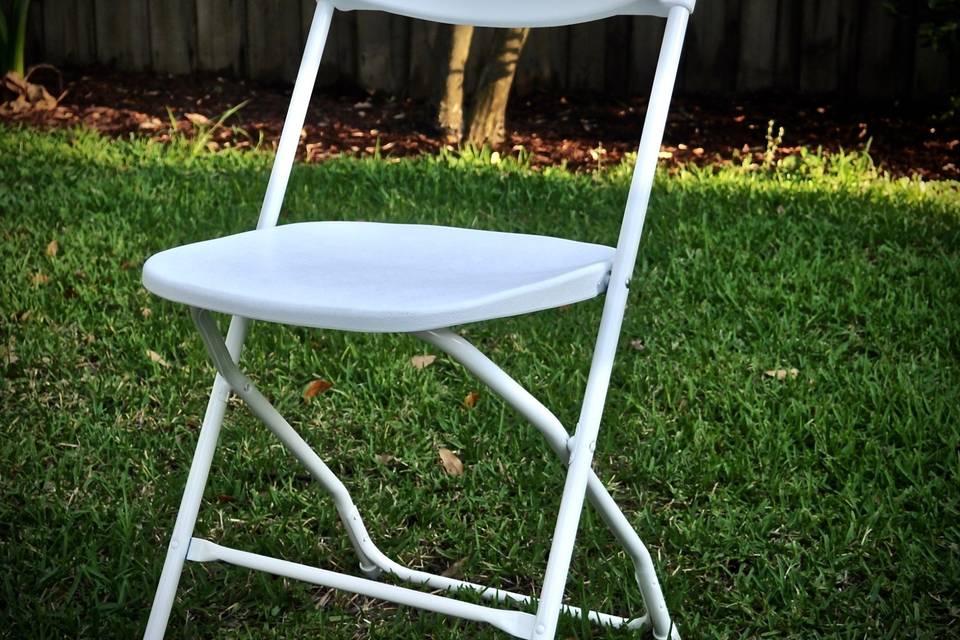 Basic foldable chair