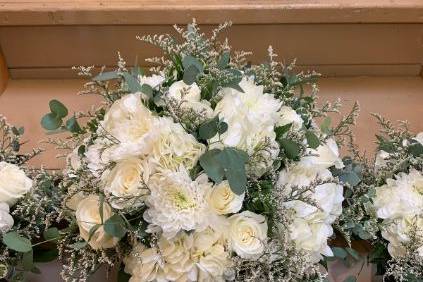 White bridal bouquets