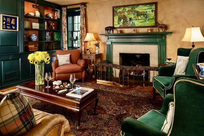 Parlor Room at The Ashby Inn