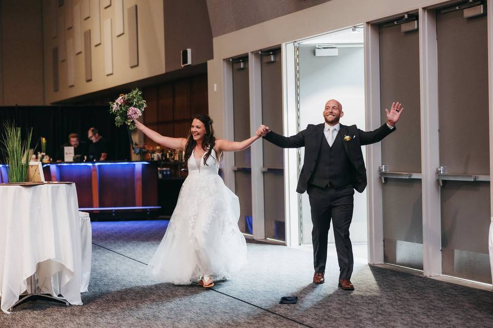 Denny's opens Las Vegas wedding chapel - The Boston Globe