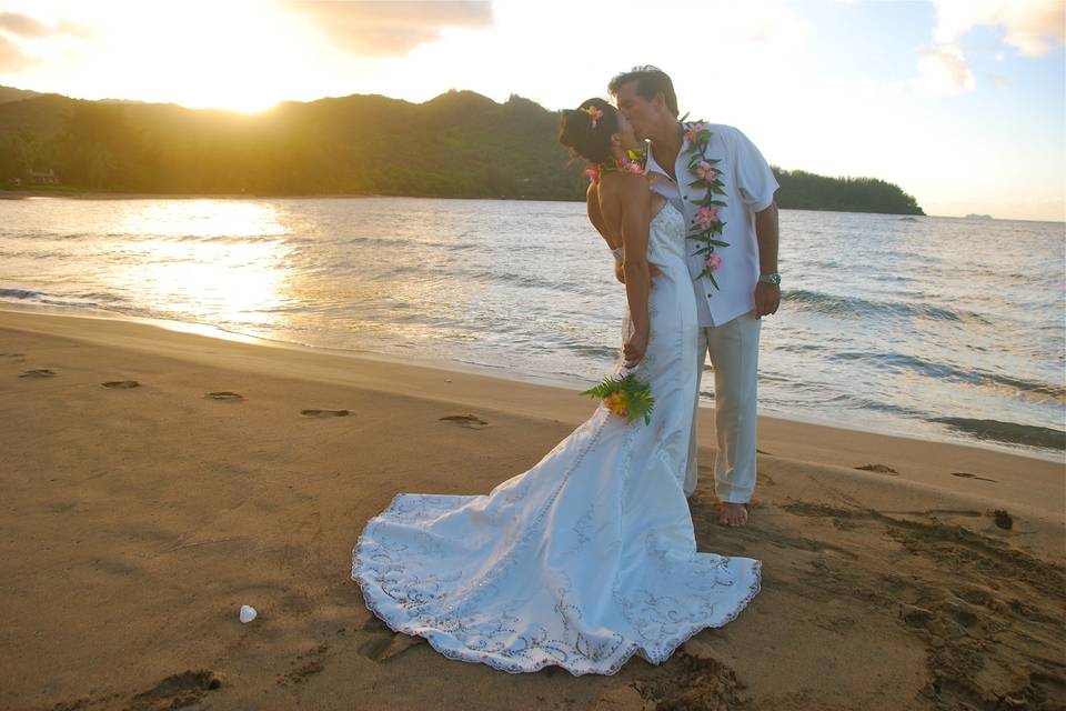 Beach wedding at Hanalei Bay, Kauai