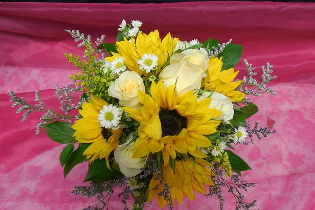 A Fashionable Flower Boutique Flowers Bensalem PA WeddingWire