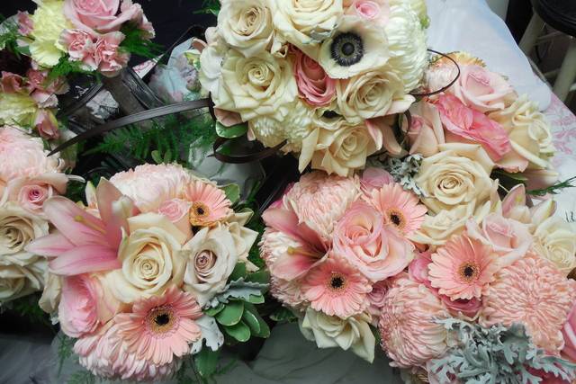 A Fashionable Flower Boutique Flowers Bensalem PA WeddingWire