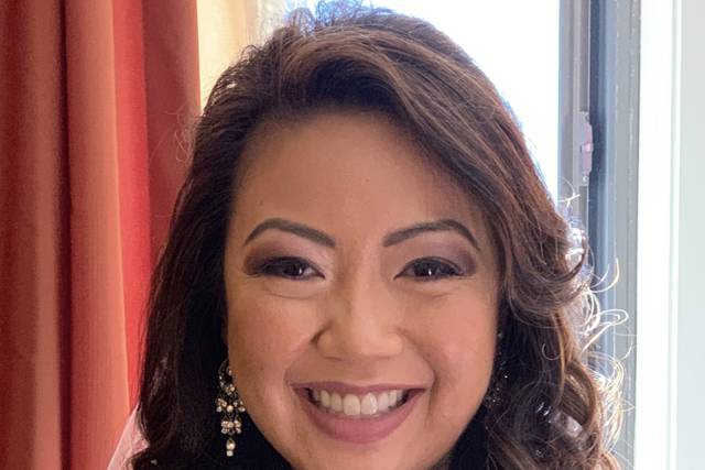Bridal hair and makeup