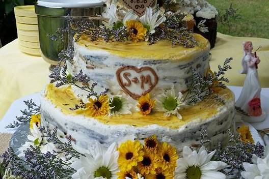 Custom Cakes by Tami, LLC