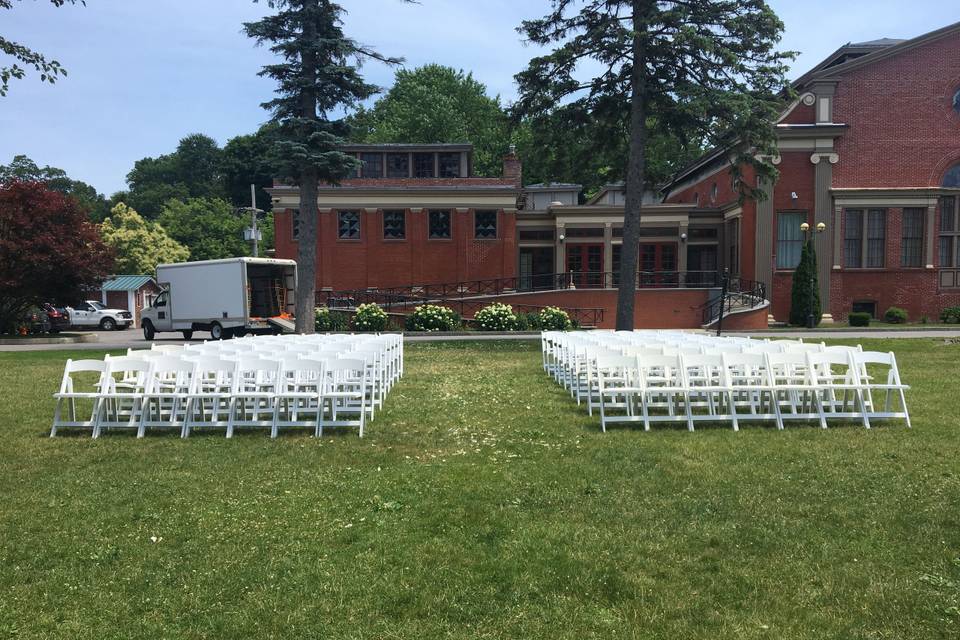 White woods for ceremony