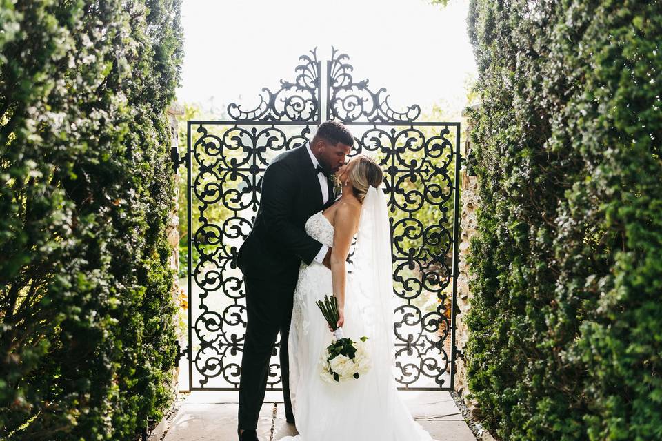 Couple at the main gates