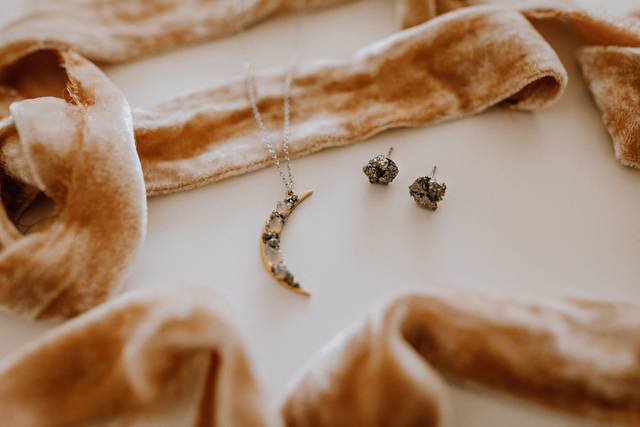 Unique Bridal Jewelry