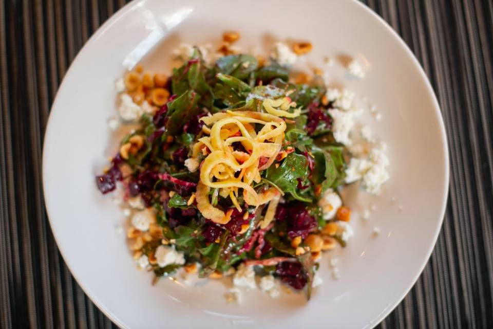 Red beet salad