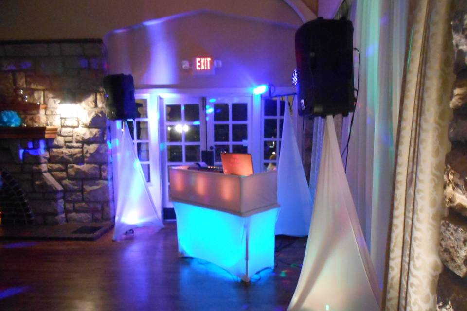 All white set up with color lights of you choice.