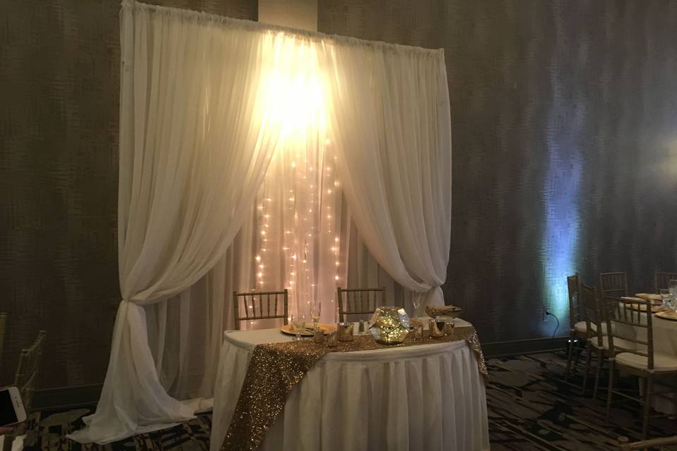 Sweetheart table
