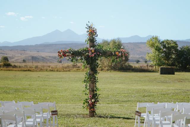 Weddings at Yellowstone Farm