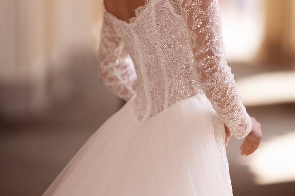 #Off the shoulder bridal gown