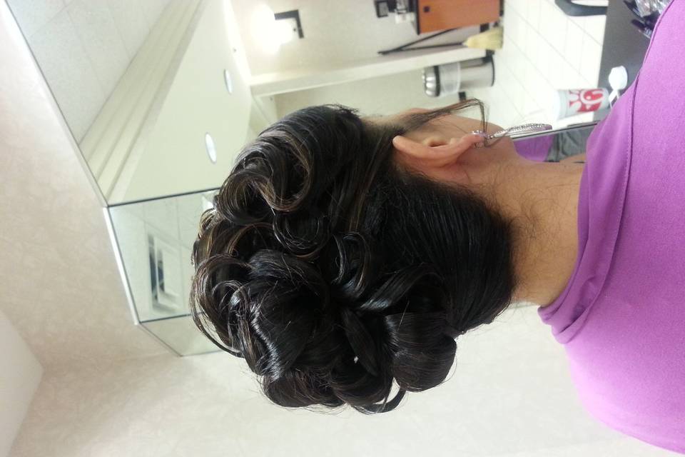 Recklysss Beauty Hair & Makeup