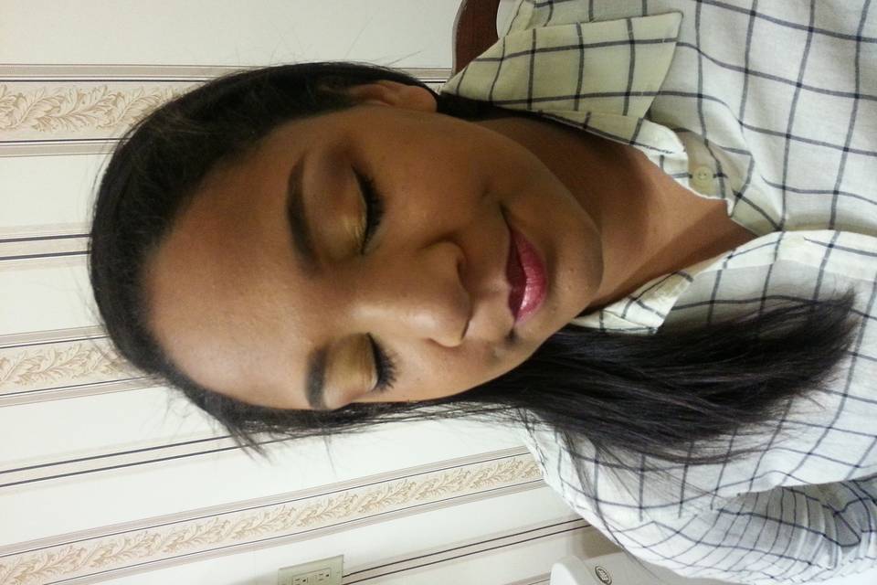 Recklysss Beauty Hair & Makeup