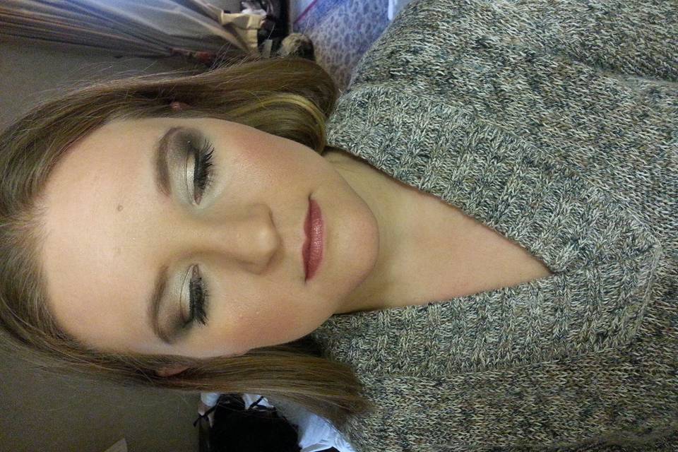 Recklysss Beauty Hair & Makeup