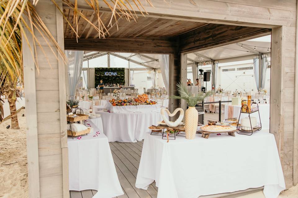 Grand Tent