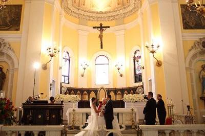 Indoor wedding ceremony