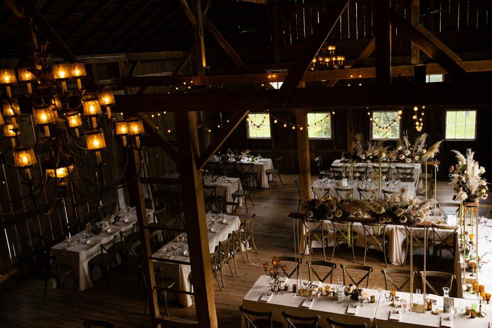 Barn wedding with decor