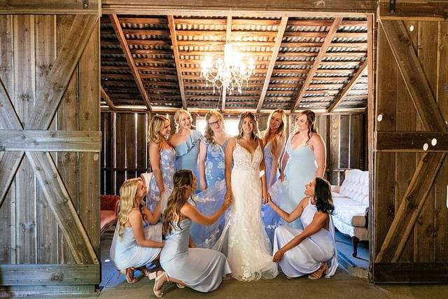 Bridal Party Getting Ready