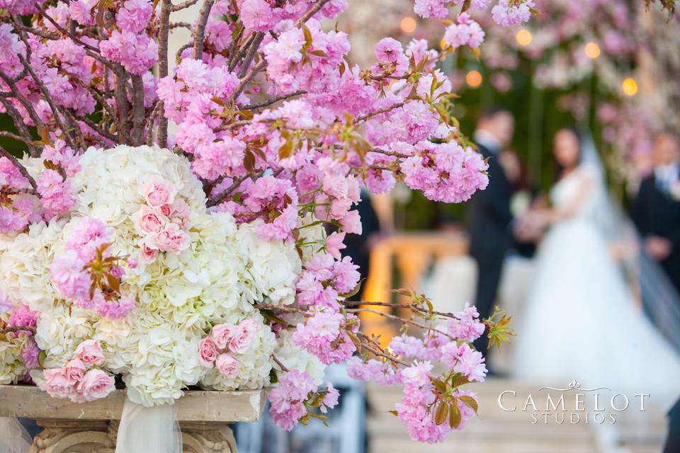 All smiles with matching bouquets