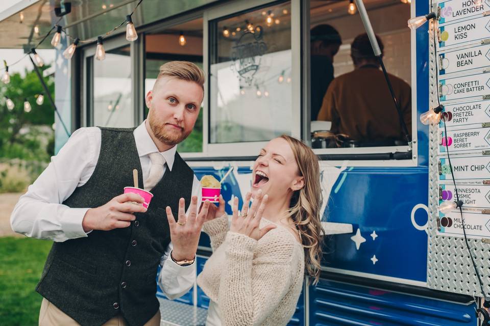 Backyard Wedding MN