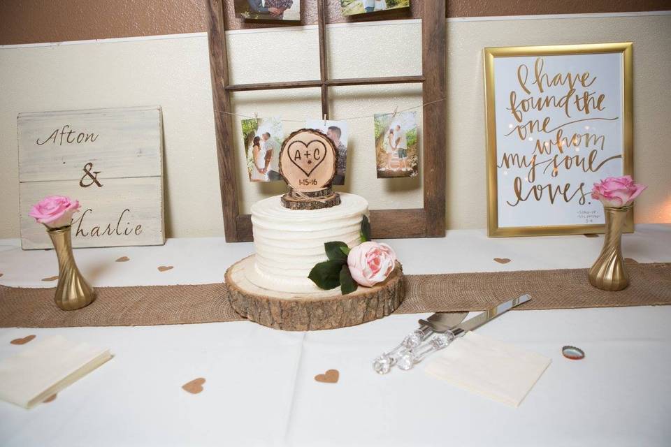 Cake table