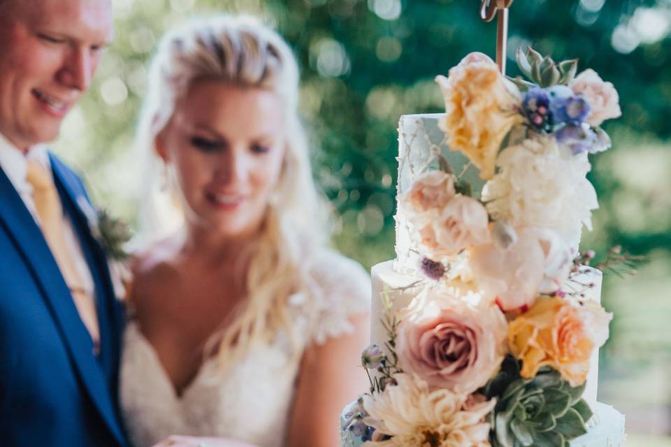 Wedding cake with flowers