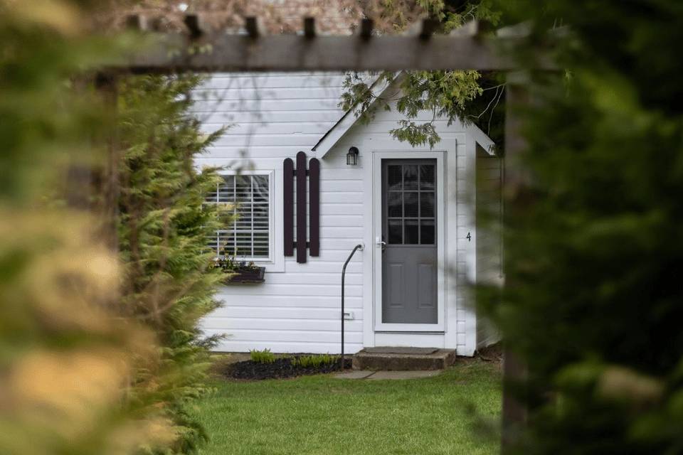 Hathaway's Guest Cottages