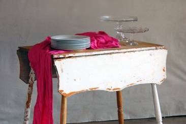 Emmeline Farm Table