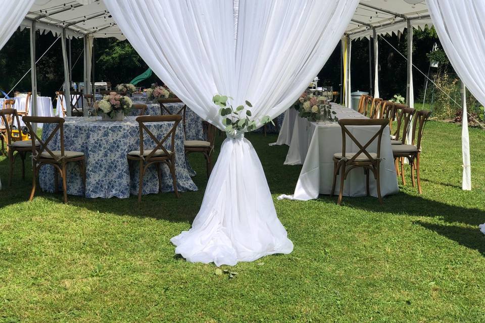 Head table floral décor