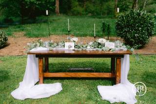 Country Garden Tables